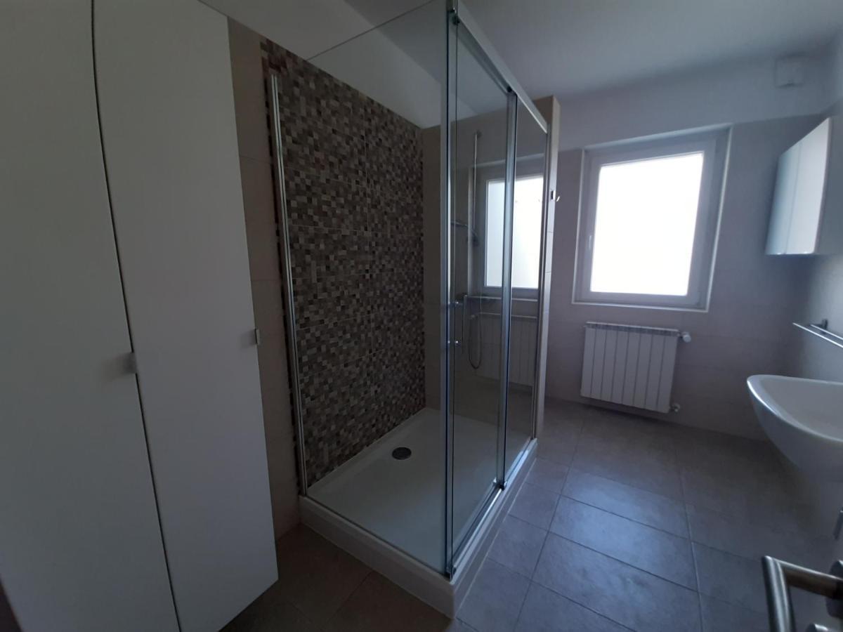 Apartment Sol, Izola, San Simon Экстерьер фото